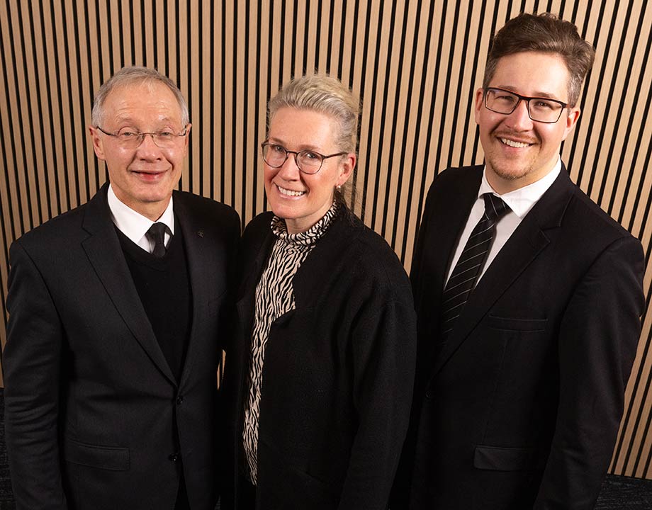 Familien-Portrait von Torsten, Bettina und Brix Koop